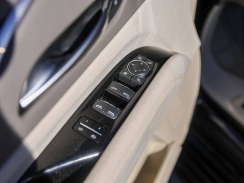 Used 2023 Cadillac Escalade Sport Platinum image 22