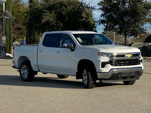 New 2026 Chevrolet Silverado 1500 LT image 3