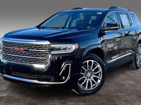 Used 2023 GMC Acadia Denali w/ Denali Ultimate Package image 3