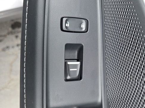 Used 2025 Acura MDX w/ Technology Package image 31