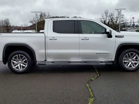 Used 2019 GMC Sierra 1500 SLT w/ SLT Premium Plus Package image 9