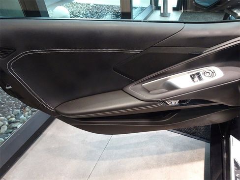 Used 2024 Chevrolet Corvette Stingray Coupe image 9