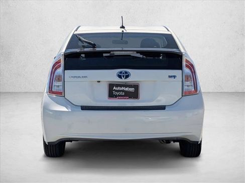 Used 2015 Toyota Prius Three FWD image 7
