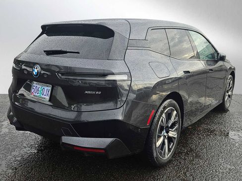 Used 2025 BMW iX xDrive50 image 3