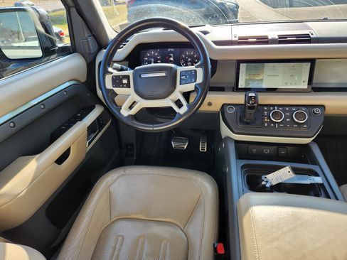 Used 2020 Land Rover Defender 110 HSE image 12