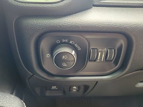 Used 2021 RAM 1500 Laramie RWD image 21