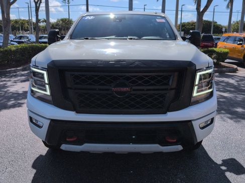 Used 2020 Nissan Titan PRO-4X AWD/4WD image 8