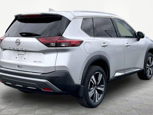 Used 2023 Nissan Rogue SL w/ SL Premium Package image 5