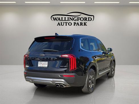 Used 2021 Kia Telluride EX image 4