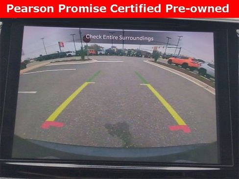 Used 2024 Chrysler Pacifica Limited image 21