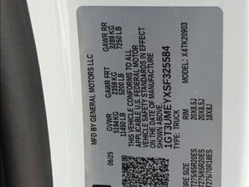 New 2025 GMC Sierra 2500 SLE w/ Max Trailering Package image 17