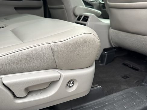 Used 2016 Honda Pilot Touring image 26