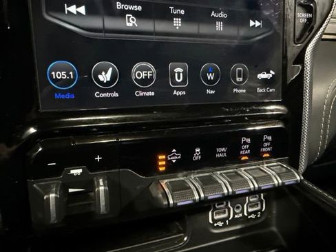 Used 2020 RAM 1500 Limited AWD/4WD image 28
