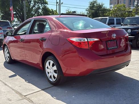 Used 2016 Toyota Corolla LE FWD image 12