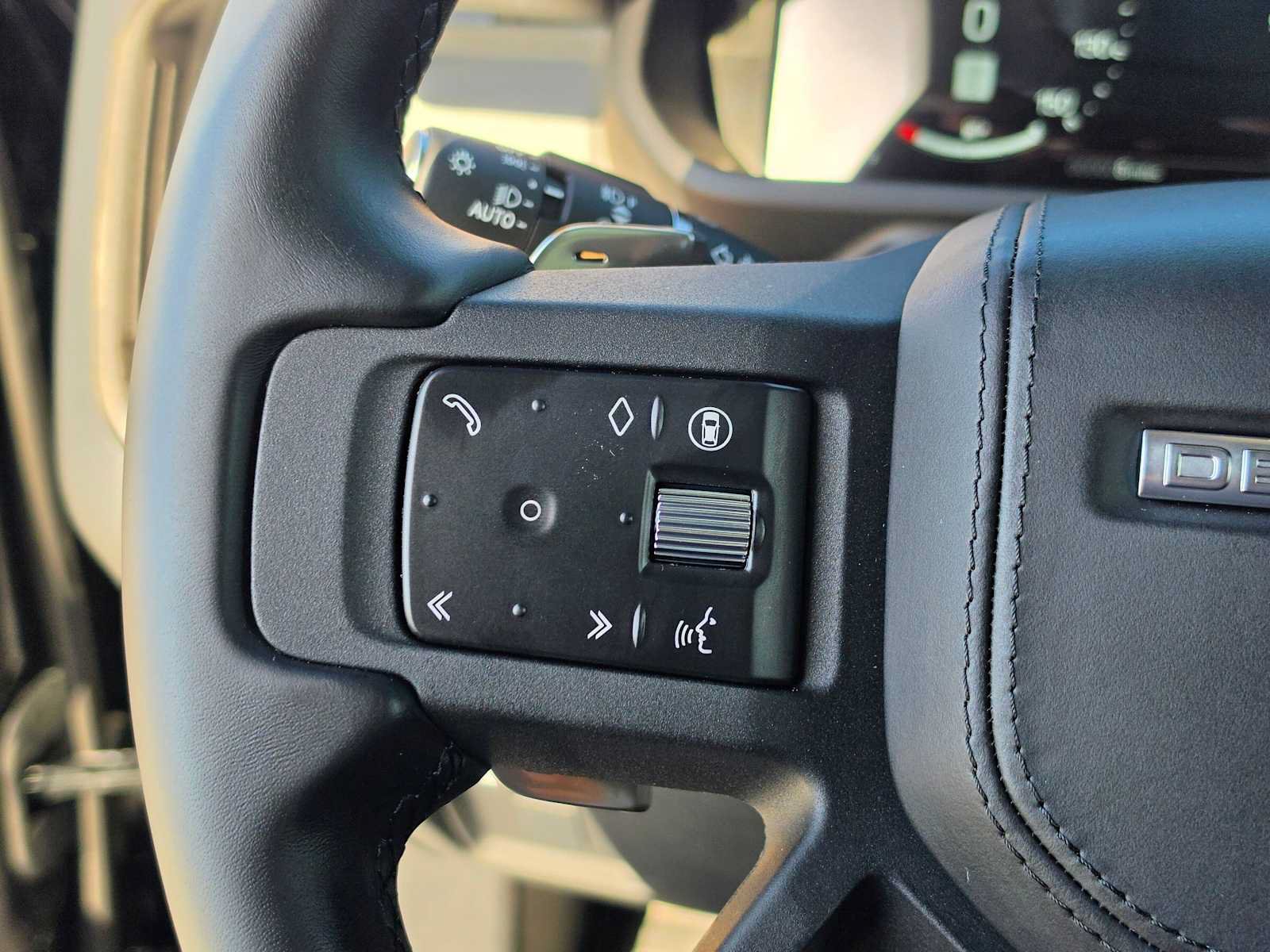 New 2026 Land Rover Defender 130 V8 AWD/4WD image 32