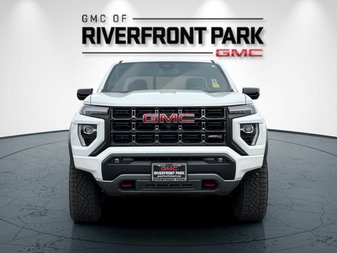 Used 2024 GMC Canyon AT4 w/ LPO, Off Road Lift Package image 8
