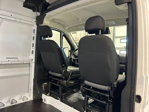 New 2026 RAM ProMaster 2500 w/ Convenience Group image 27