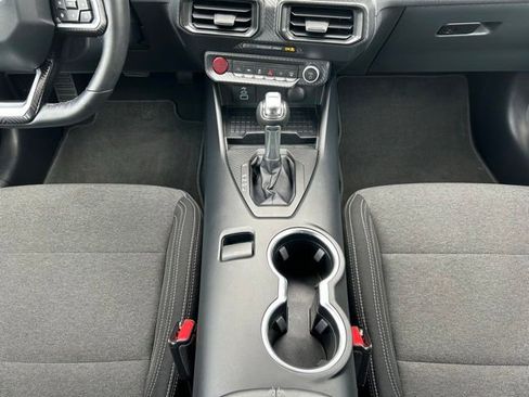 Used 2024 Ford Mustang Coupe RWD image 17