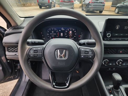 Used 2023 Honda Accord LX image 21