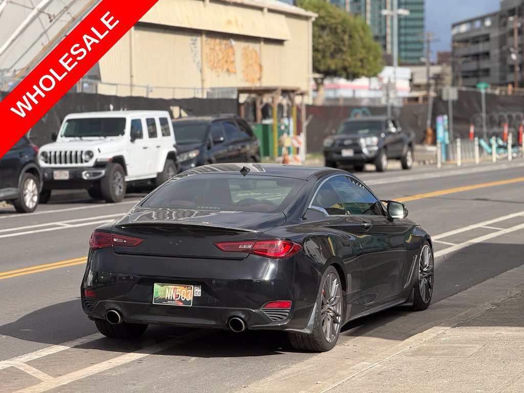 Used 2017 INFINITI Q60 Red Sport 400 RWD image 5
