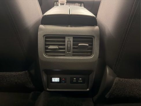 Certified 2023 Nissan Rogue SL w/ SL Premium Package FWD image 17