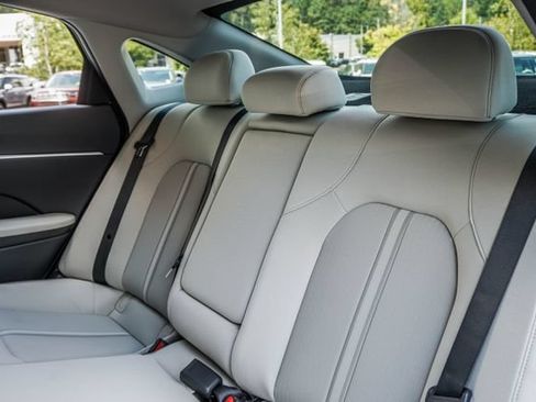 Certified 2025 Hyundai Sonata SEL FWD image 39