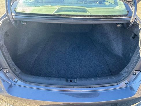 Used 2017 Honda Accord EX-L image 36