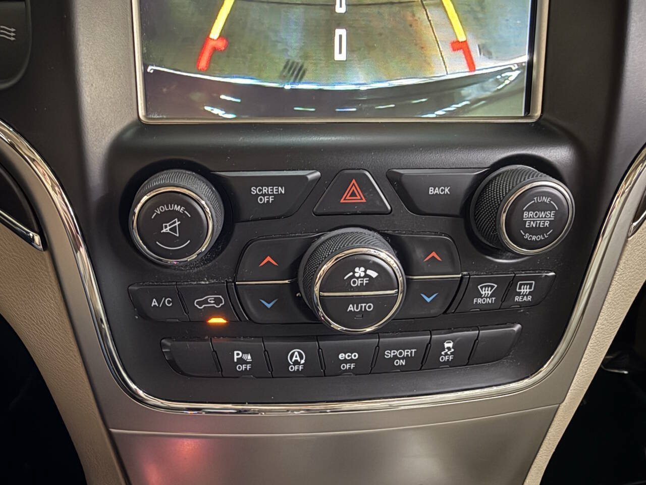 Used 2017 Jeep Grand Cherokee Limited w/ Trailer Tow Group IV AWD/4WD image 29