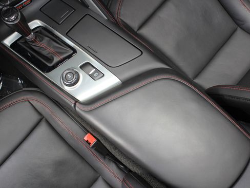 Used 2016 Chevrolet Corvette Z06 w/ 3LZ Preferred Equipment Group image 59