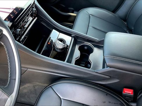 New 2025 Jeep Grand Cherokee L Limited w/ Trailer Tow Package image 8