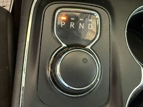 Used 2017 Dodge Durango SXT w/ 3rd Row Seating Group RWD image 19