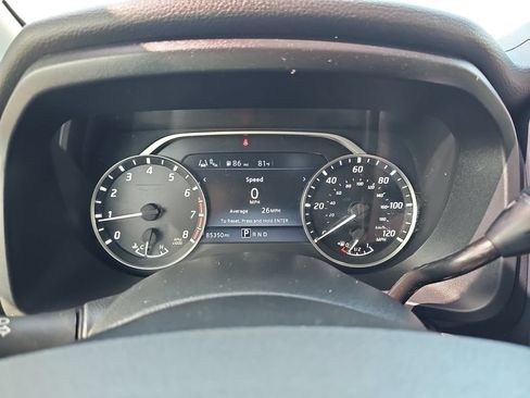 Used 2022 Nissan Titan SV RWD image 19