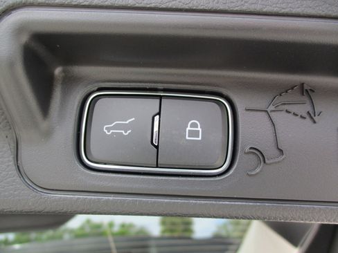 New 2025 Ford Explorer Active w/ Active Comfort Package image 25