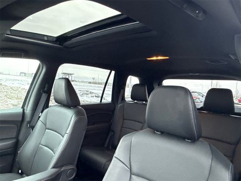 Certified 2023 Honda Passport EX-L image 18