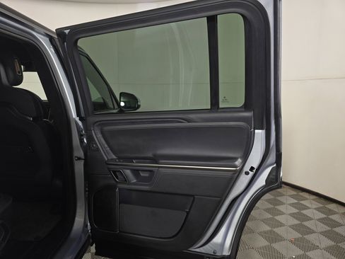 Used 2024 Rivian R1S Adventure AWD/4WD image 19