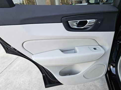 Certified 2025 Volvo XC60 T8 Plus w/ Protection Package Premier AWD/4WD image 16