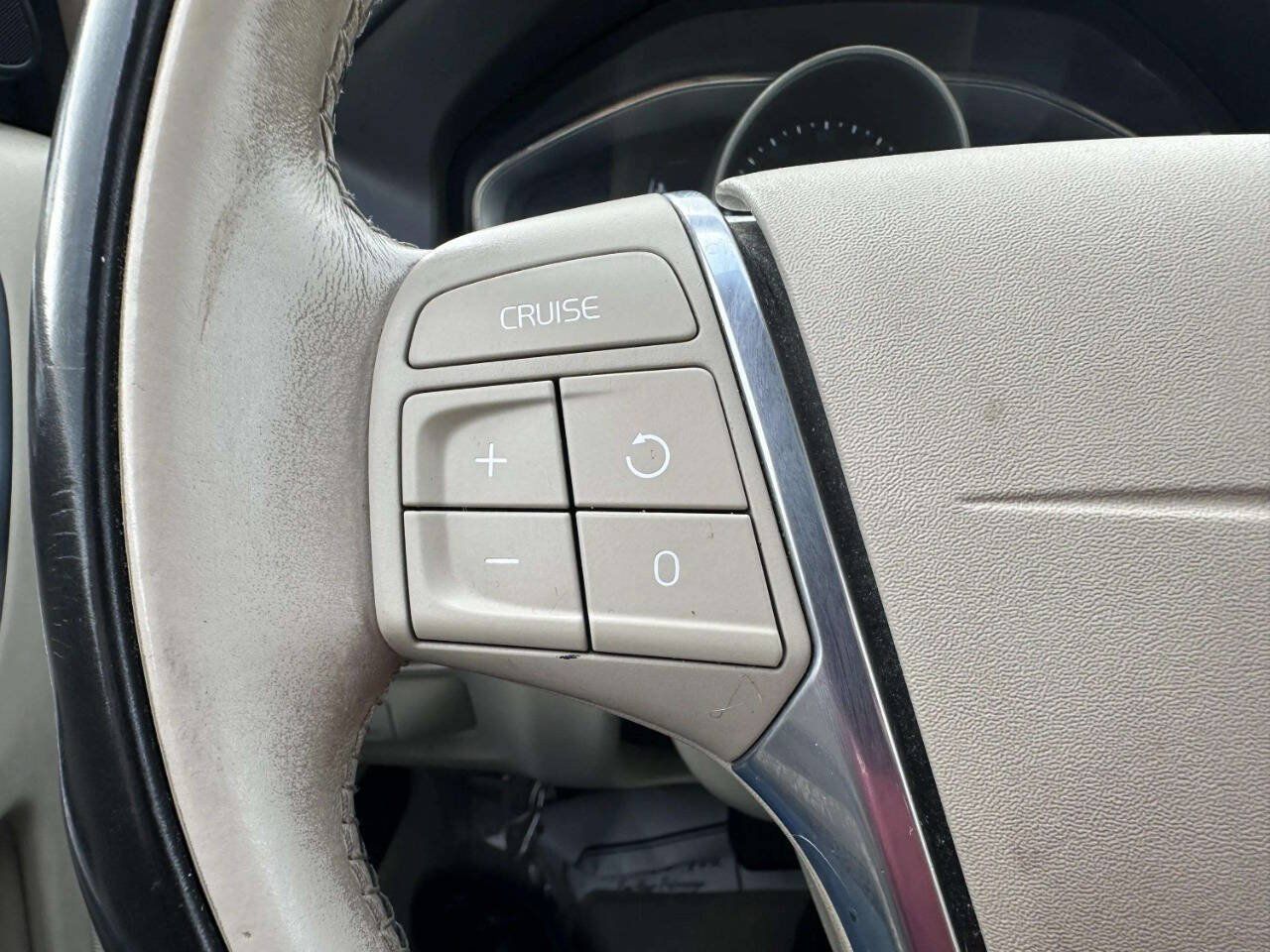 Used 2016 Volvo XC60 T5 Premier FWD image 23