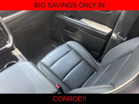 Used 2025 GMC Yukon Elevation w/ Elevation Premium Package AWD/4WD image 27