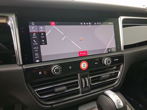 New 2026 Porsche Macan Turbo image 22