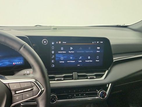 Used 2025 Chevrolet Equinox LT FWD image 19