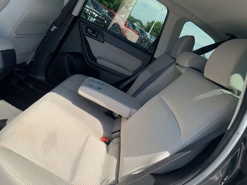 Used 2016 Subaru Forester 2.5i Premium AWD/4WD image 10