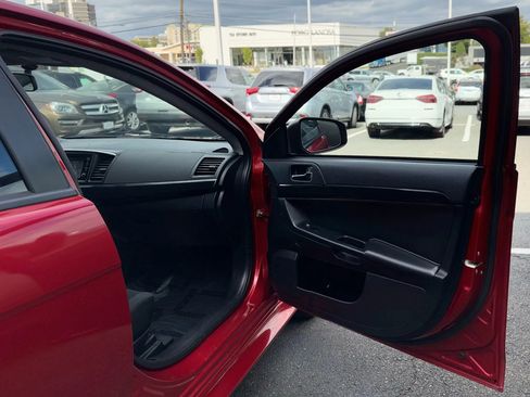 Used 2016 Mitsubishi Lancer AWD Sedan image 31