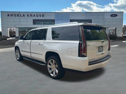 Used 2020 Cadillac Escalade ESV Luxury AWD/4WD image 6