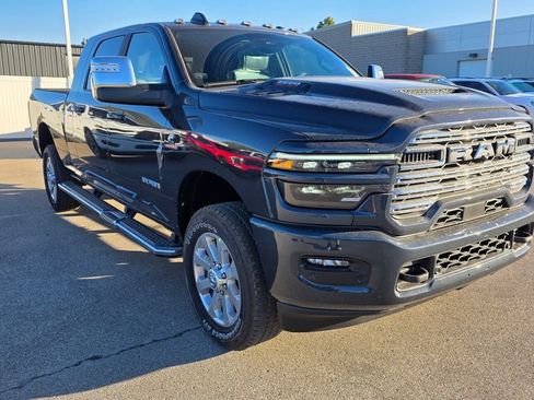 New 2026 RAM 2500 Laramie w/ Sport Appearance Package AWD/4WD image 7