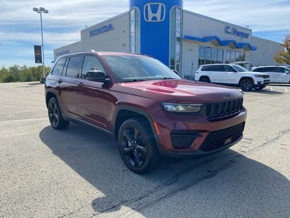 Used 2023 Jeep Grand Cherokee Altitude
