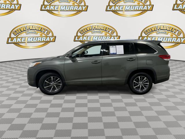 Used 2018 Toyota Highlander XLE FWD image 9