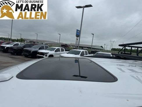 Used 2019 GMC Yukon XL SLT w/ Open Road Package image 7