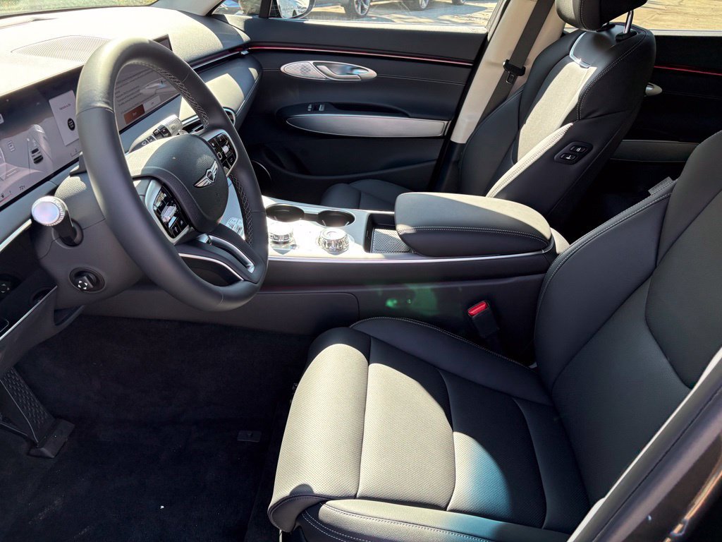 New 2027 Genesis GV70 2.5T Select AWD/4WD image 9