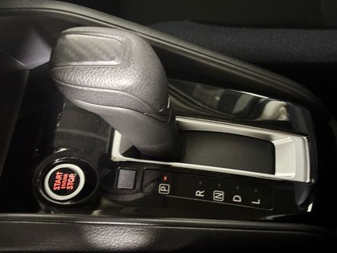 Used 2025 Nissan Versa SV image 17