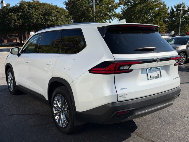 Used 2026 Toyota Grand Highlander AWD image 6